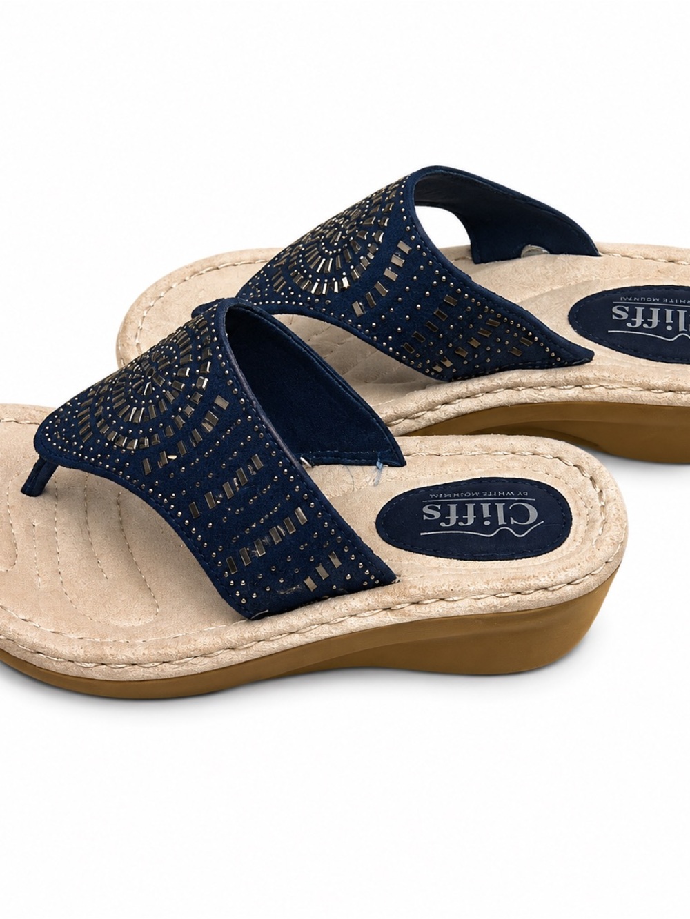 Cliffs by White Mountain Navy Embellished Comfort Thong Sandals Size 6M EUC - Picture 2 of 5